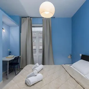deluxe-suite-with-free-wifi-and-netflix.italymilanhotels.net/